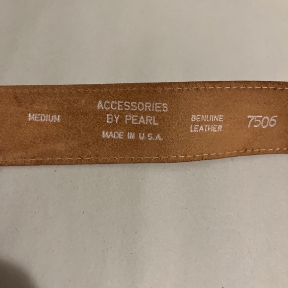 Vintage ACCESSORIES By PEARL Tan Leather Belt Metal Southwest Buckle Medium USA - Picture 5 of 8